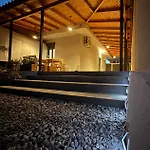 The Yard Place Konukevi 3*