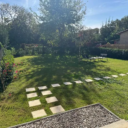 The Yard Place 3* Zacharo