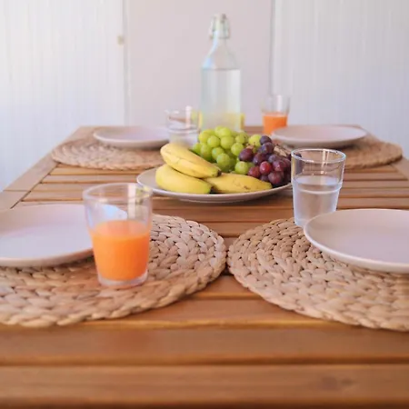 Πανσιόν The Yard Place 3*