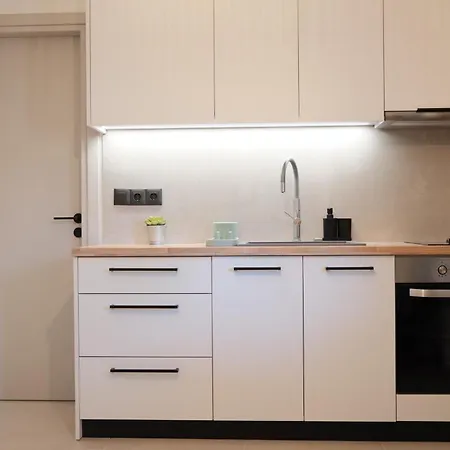 Πανσιόν The Yard Place Ζαχάρω