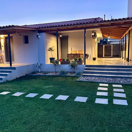 The Yard Place 3*