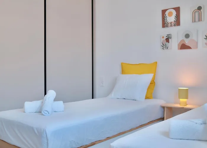 The Yard Place 3* Zacharo