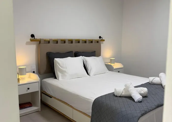 The Yard Place זכארו